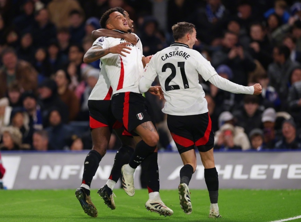 笑喷 广东队惊现头球助攻锁定胜局 张皓嘉神奇一幕引爆全场