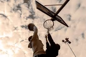 宁波马拉松鸣枪开跑 2万名跑者逐梦“冠军之城”